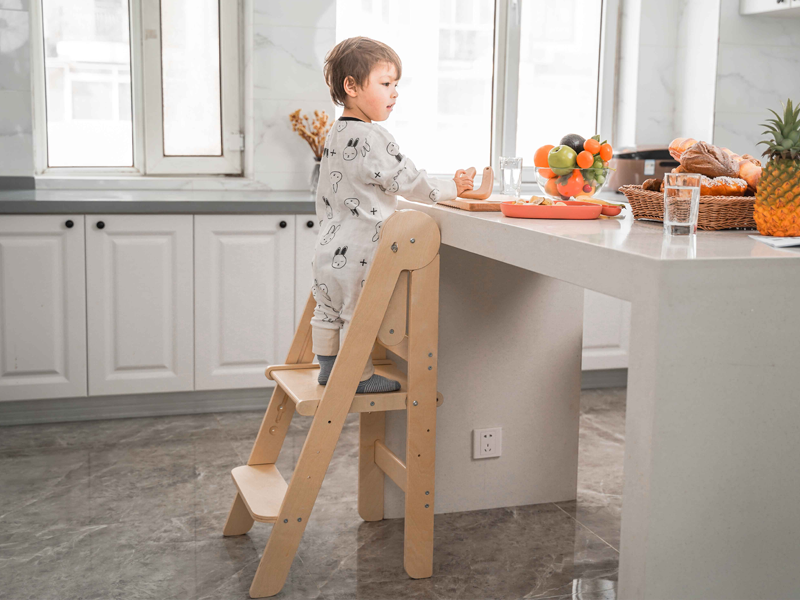 How Helper Towers Provide Stability for Little Climbers